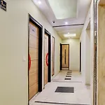 Super Townhouse Bani Park Formerly Aroma Residency