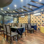 Super Townhouse Bani Park Formerly Aroma Residency