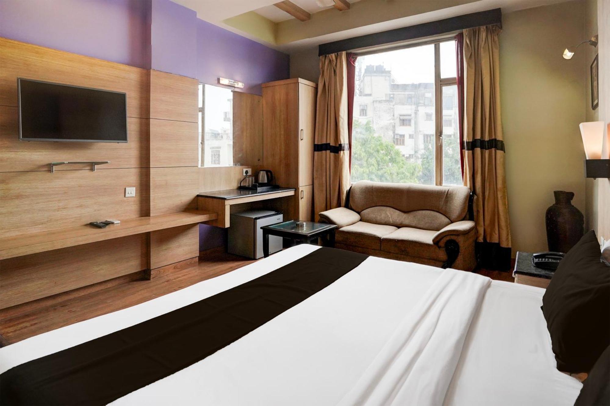 Super Townhouse Bani Park Formerly Aroma Residency Jaipur